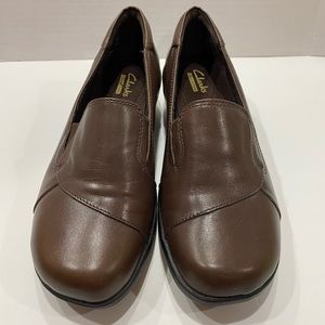 Clark’s/ loafers